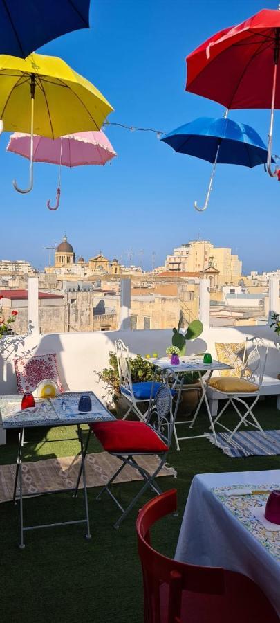 Due Passi Dal Centro Bed & Breakfast Marsala Bagian luar foto
