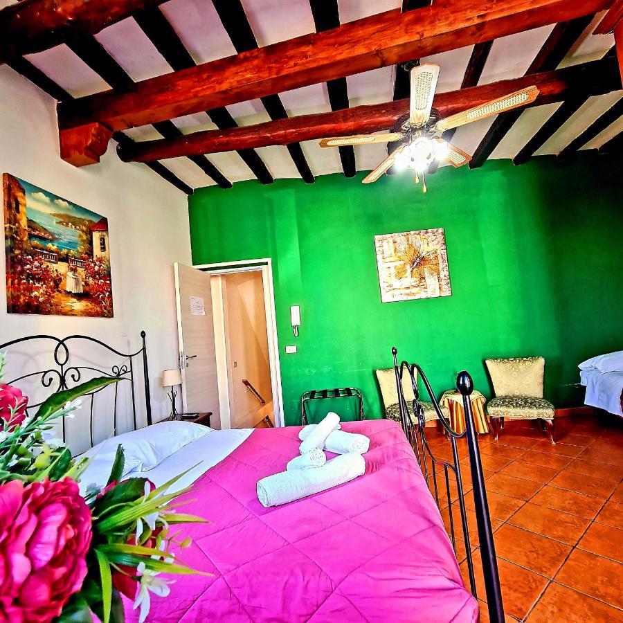 Due Passi Dal Centro Bed & Breakfast Marsala Ruang foto